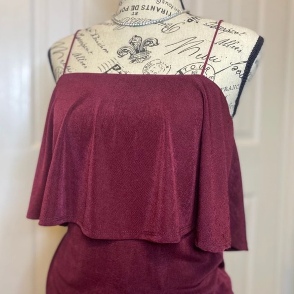 BURGUNDY DRESS - Picture 1 of 3